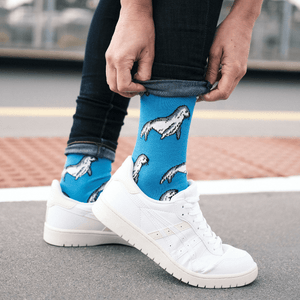 man wearing blue sea lion crew bamboo socks aus